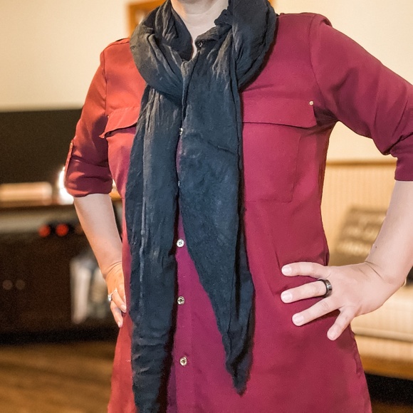 Accessories - Lightweight Black Scarf